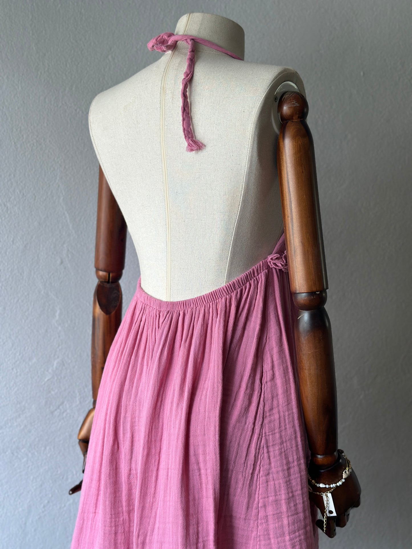 Sırt Açık Muslin Kumaş Elbise - Pembe