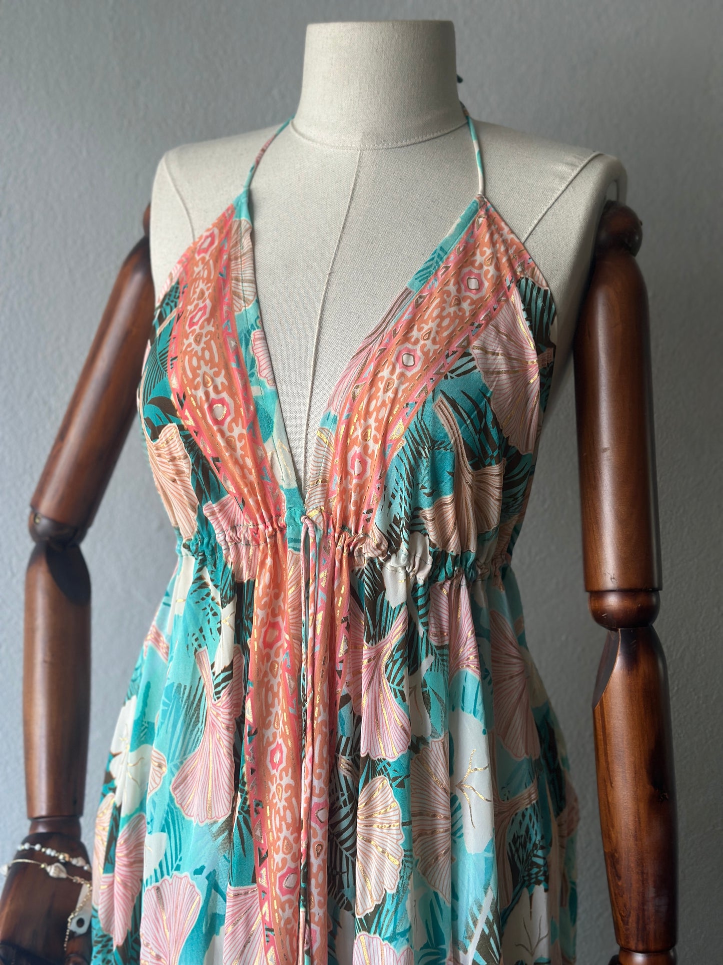 Hint İpek Sırt Açık Elbise