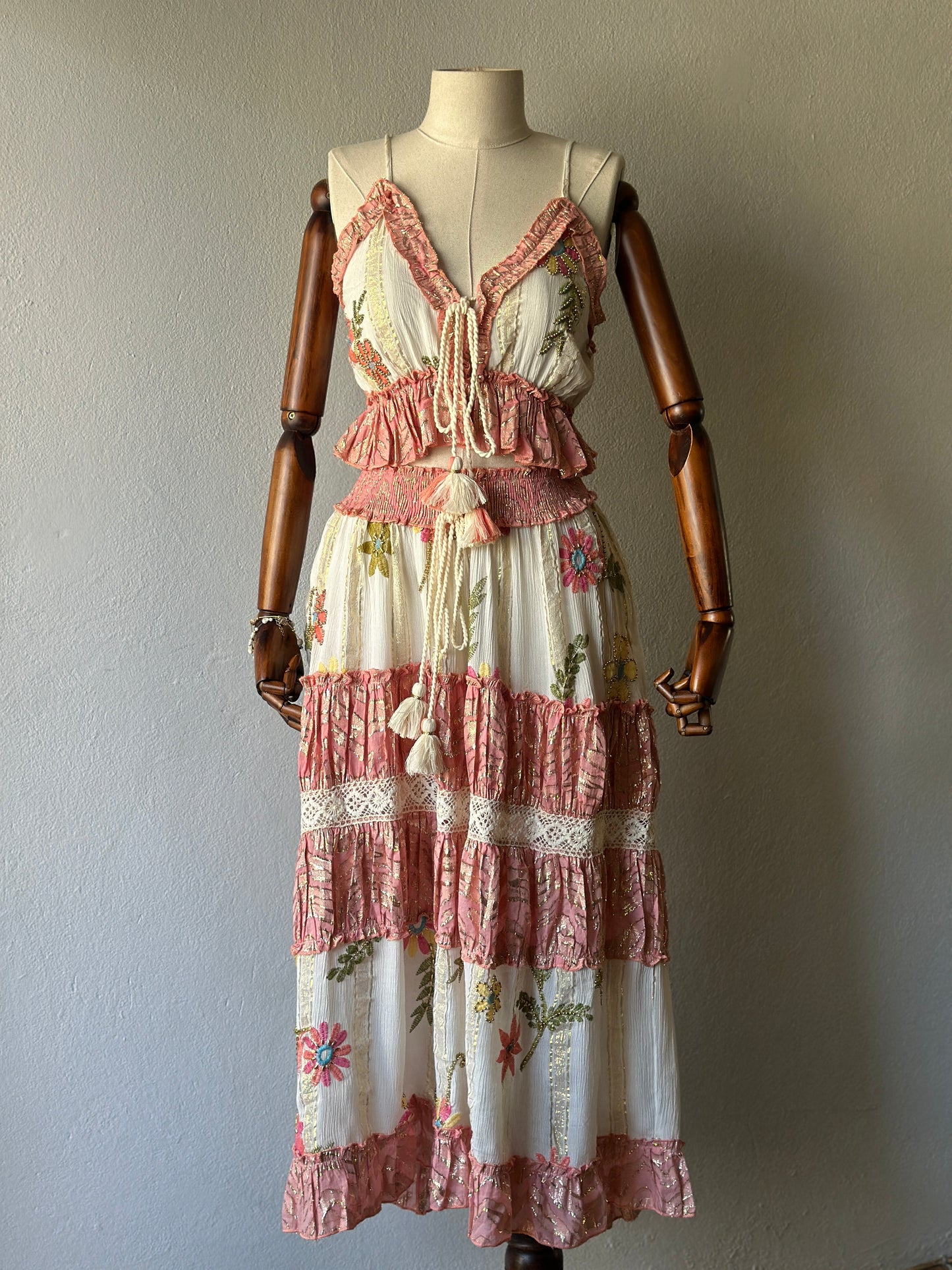 İthal Tasarım 2’li Takım – El İşlemeli Detaylı