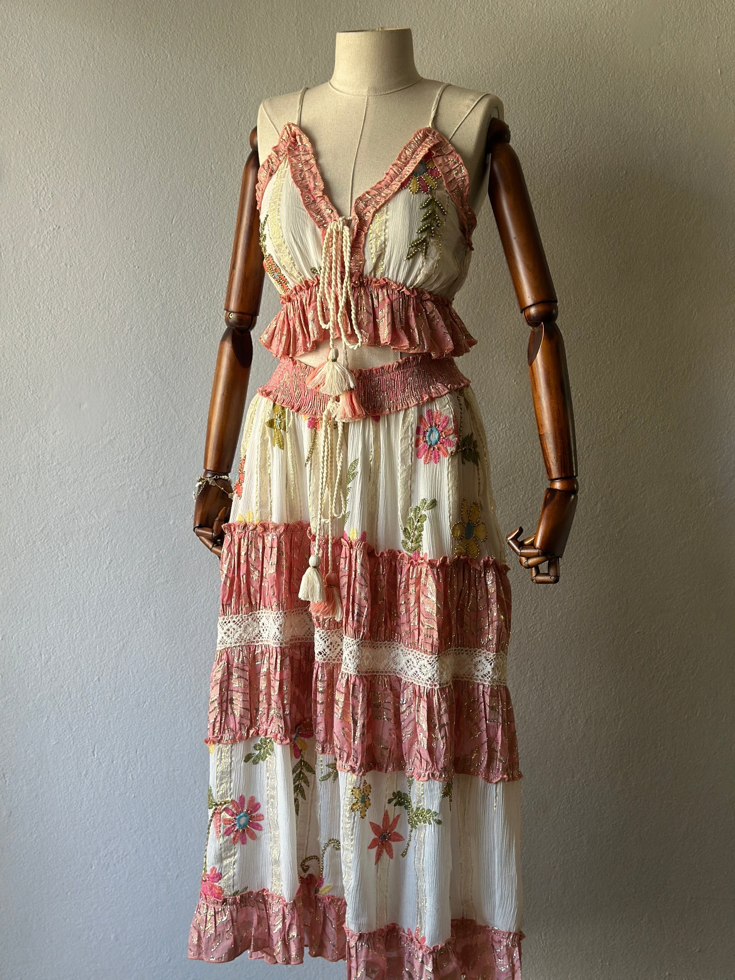 İthal Tasarım 2’li Takım – El İşlemeli Detaylı