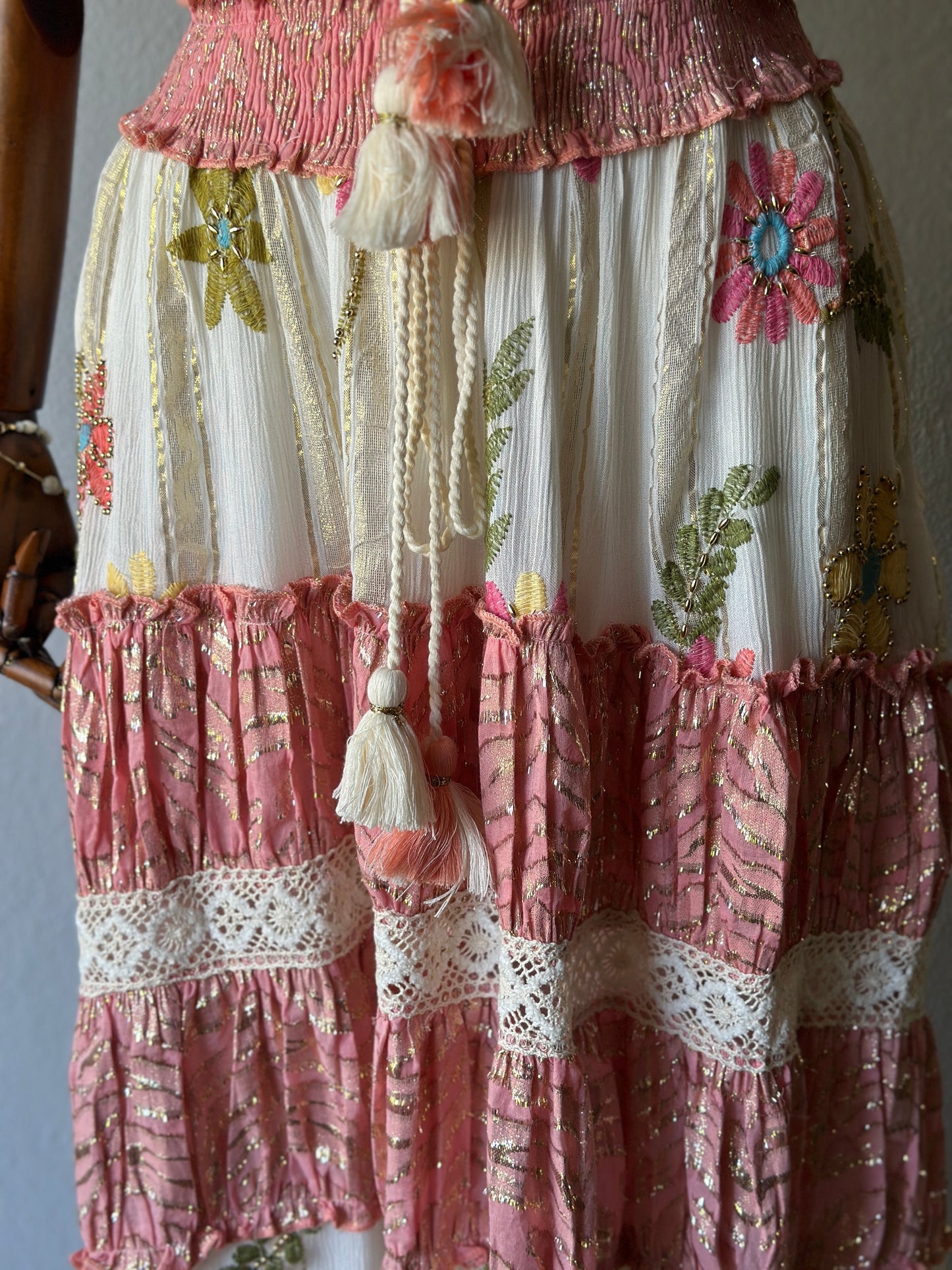 İthal Tasarım 2’li Takım – El İşlemeli Detaylı