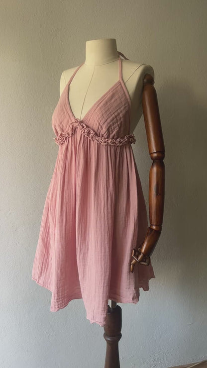 Sırt açık muslin kumaş elbise